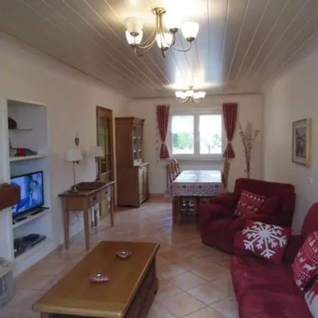 De Moyenne Montagne Holiday home